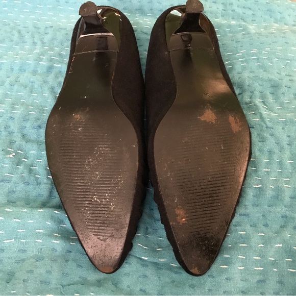 Jessica London 9 1/2 black suede kitten heels with beads and gold embroidery - Picture 4 of 5